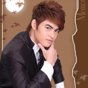 收聽Lưu Hưng的Giọt Lệ Tình歌詞歌曲