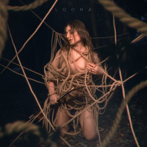 Listen to Любить song with lyrics from Loona