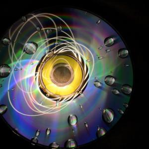 收聽The Slipstream Project的Loneliness Pollution歌詞歌曲