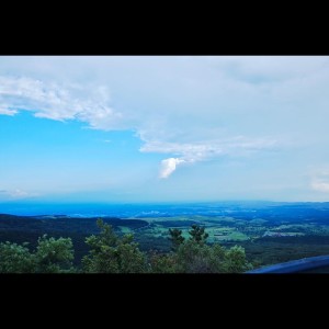 ดาวน์โหลดและฟังเพลง River Flows In You พร้อมเนื้อเพลงจาก Yoga Music
