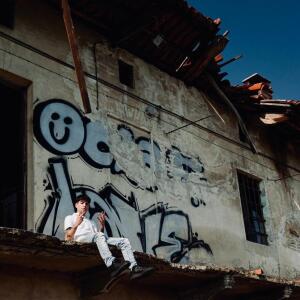 default playlist img