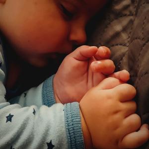 ดาวน์โหลดและฟังเพลง Bruno พร้อมเนื้อเพลงจาก Marcelo Vizzarri