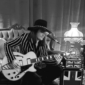 Listen to Jhonny Cash (Rearranged Version) song with lyrics from DAVE GRASSO