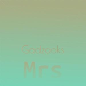 Listen to Motivo Cucaracha song with lyrics from Arik Gafner