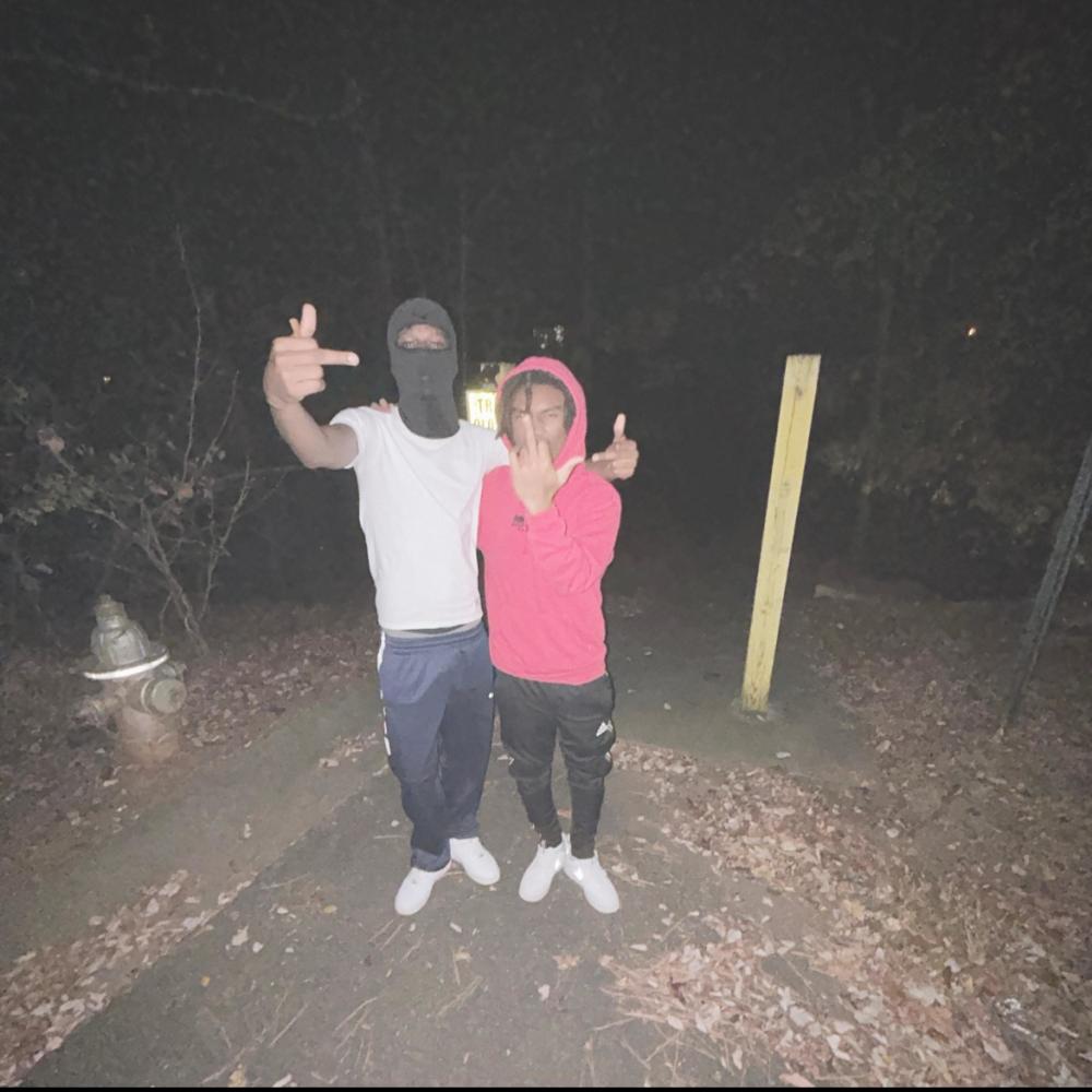 #HoldOn (feat. DrippyRobb) (Explicit)