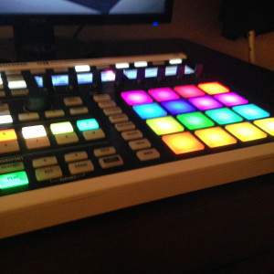 default playlist img