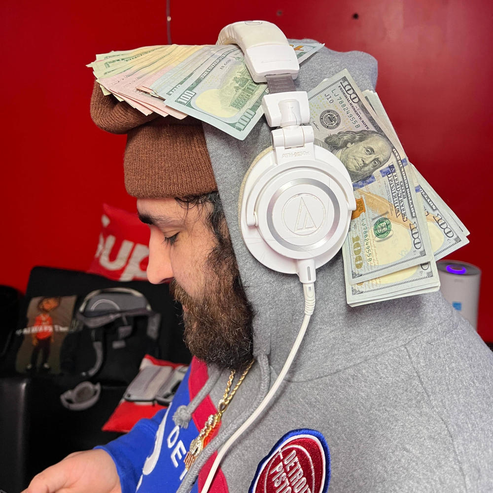WhatsApp (feat. Danny G Beats) (Explicit)