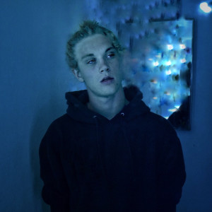 Listen to Cage (Explicit) song with lyrics from Eric Tha Red