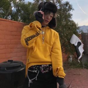 Listen to Smille Like Gas (Explicit) song with lyrics from dyingoutlay