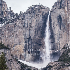 Dengarkan Climbing lagu dari cloudy night dengan lirik