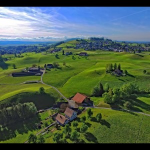 Dengarkan lagu Mountain Sounds nyanyian Spa Music Relaxation dengan lirik