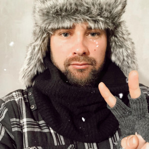 收聽Seewoow的Новогодняя歌詞歌曲