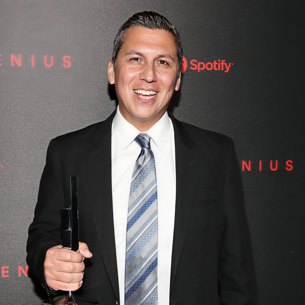 Mike Elizondo