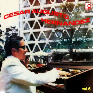 收聽Cesar Augusto Hernandez的Blanca Palomita歌詞歌曲