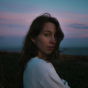Sarah Close的專輯FORGIVENESS IS MY WEAKNESS (Explicit)