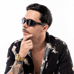 收聽DJ Weriky的Acha Q Eu Não Te Conheço, Mas Garota Eu Sou Seu Fã (Explicit)歌詞歌曲