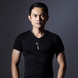 Dengarkan Kini Kau Pergi (Pop Indonesia) lagu dari Gun Asaba dengan lirik