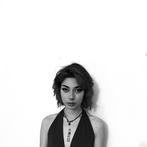 Listen to Occhi vuoti song with lyrics from ThaShadow