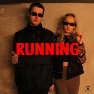 ดาวน์โหลดและฟังเพลง Running พร้อมเนื้อเพลงจาก Pizza Bo