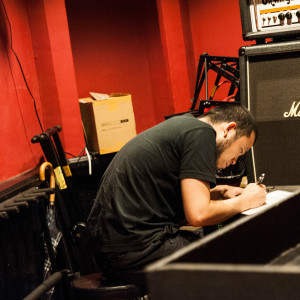 default playlist img