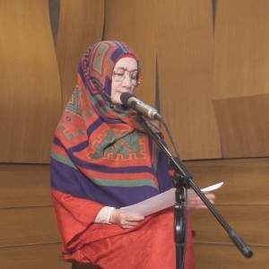 Listen to Jangan Biarkan song with lyrics from Titiek Sandhora