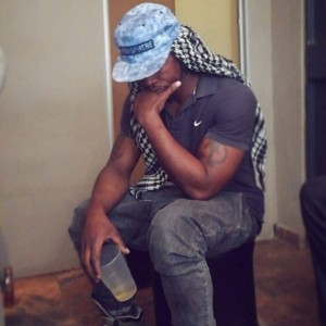 收聽Sgeze的Amahemhem (feat. karabo)歌詞歌曲