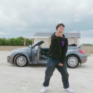 收聽Jhey Pi的Veneno歌詞歌曲