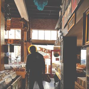 ดาวน์โหลดและฟังเพลง Runnin (Explicit) พร้อมเนื้อเพลงจาก Cavieye