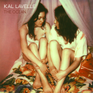 收聽Kal Lavelle的The Ocean歌詞歌曲