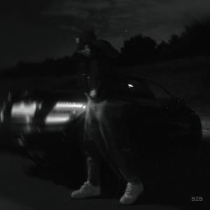 Listen to Белый флаг song with lyrics from Mango