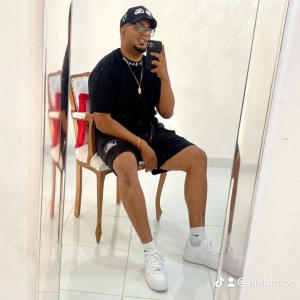 收聽El Drope的Woo Woo歌詞歌曲