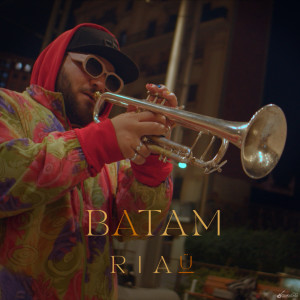 ดาวน์โหลดและฟังเพลง Batam พร้อมเนื้อเพลงจาก RIAÜ