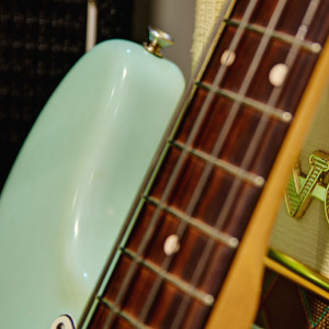 收听Bass Guitar Grooves的Funky Bass Line歌词歌曲
