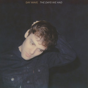 ดาวน์โหลดและฟังเพลง Something Here พร้อมเนื้อเพลงจาก Day Wave