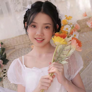 Album 幸福地长大 from 肖涵悦