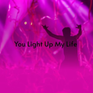Dengarkan lagu You Light up My Life nyanyian Kenny Rogers dengan lirik