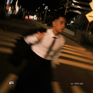 ดาวน์โหลดและฟังเพลง selasa. พร้อมเนื้อเพลงจาก Naim Daniel