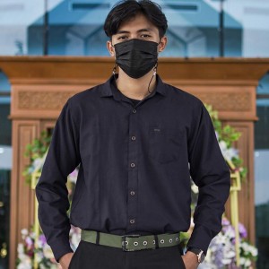 Dengarkan lagu Mary On A Cross nyanyian Dj Komang Rimex dengan lirik