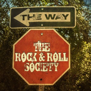 ดาวน์โหลดและฟังเพลง The Way พร้อมเนื้อเพลงจาก El Sueco & The Rock