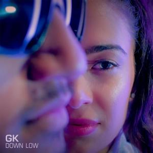 ดาวน์โหลดและฟังเพลง Down Low พร้อมเนื้อเพลงจาก GiantKilla