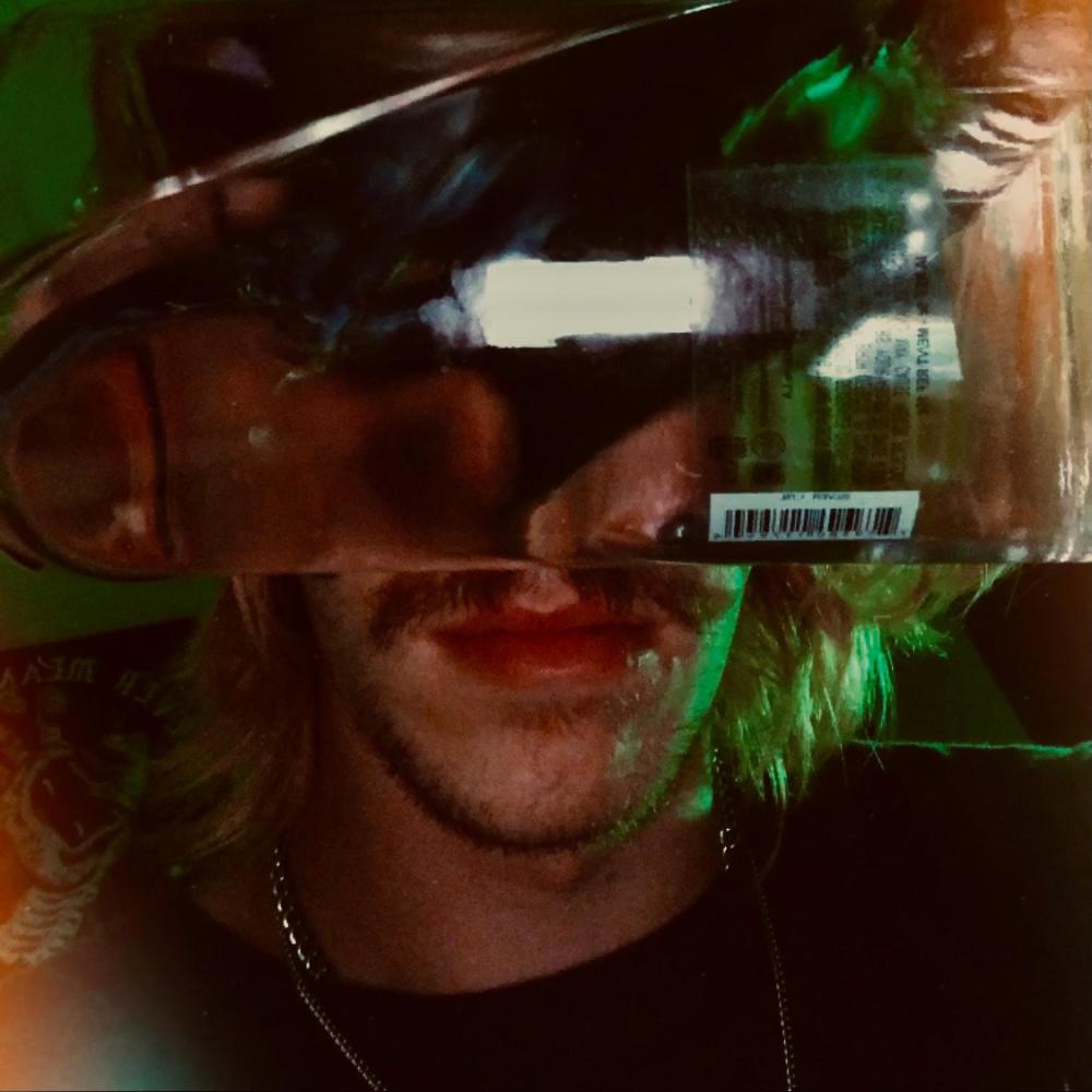 window 2 the wall (Explicit)