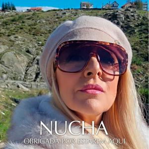 收聽Nucha的Obrigada por estarem aqui歌詞歌曲