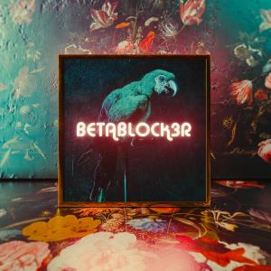 Betablock3r的專輯Strangers