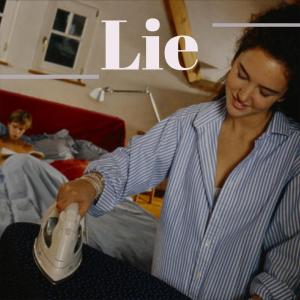 ดาวน์โหลดและฟังเพลง Steamiest Unwarm พร้อมเนื้อเพลงจาก Ajda
