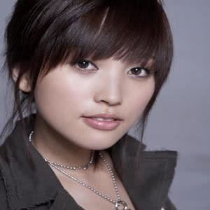 Dengarkan 大小姐 lagu dari 金莎 dengan lirik