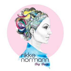 ดาวน์โหลดและฟังเพลง Trophyboy พร้อมเนื้อเพลงจาก Rikke Normann