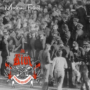 ดาวน์โหลดและฟังเพลง Moderní fotbal พร้อมเนื้อเพลงจาก The Riot