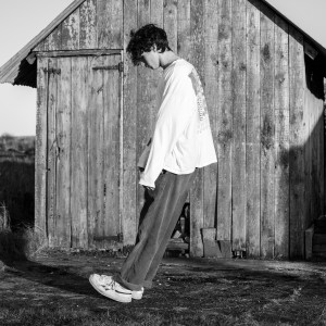 ดาวน์โหลดและฟังเพลง Weird Times พร้อมเนื้อเพลงจาก Oscar Welsh