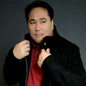 Listen to Mahal Na Mahal Kita Kahit Hinde Mo Ako Mahal song with lyrics from Arnel Trinidad