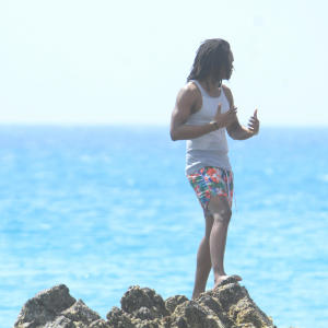 default playlist img